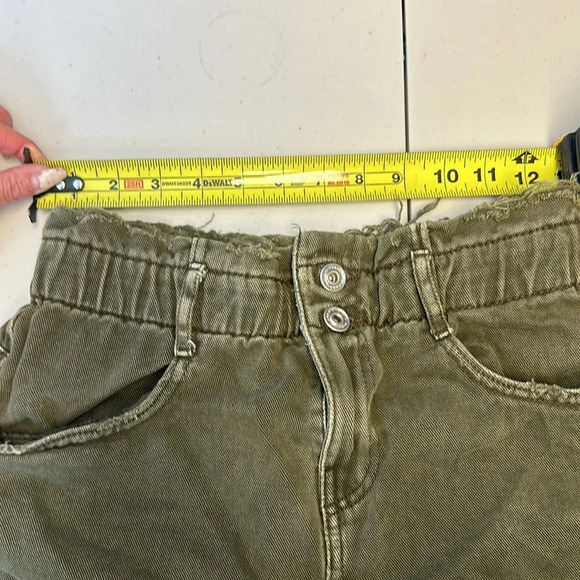Zara vintage army green distressed denim stretch shorts size 6 - Picture 8 of 12